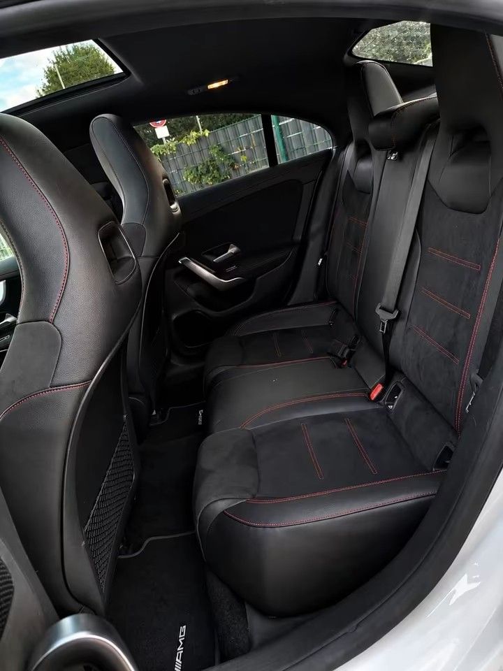 Mercedes Benz CLA 200