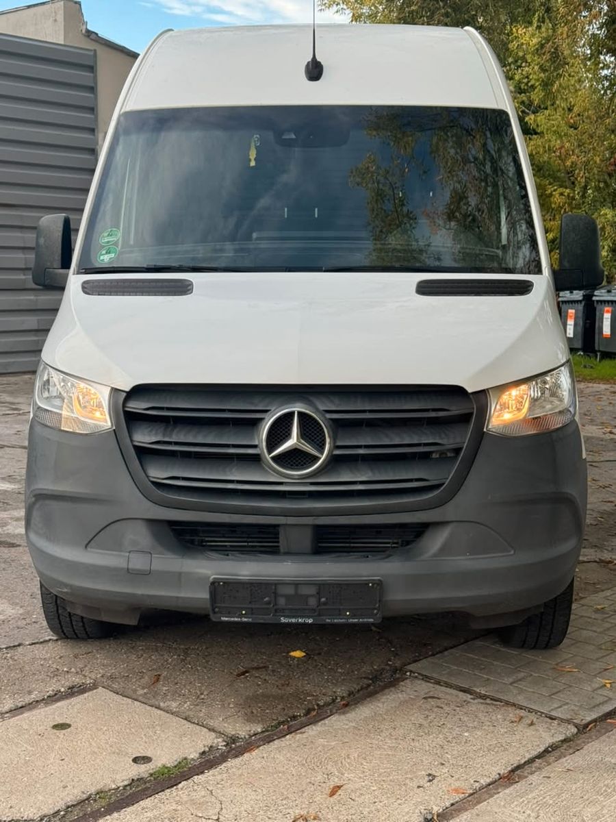 Mercedes Benz Sprinter